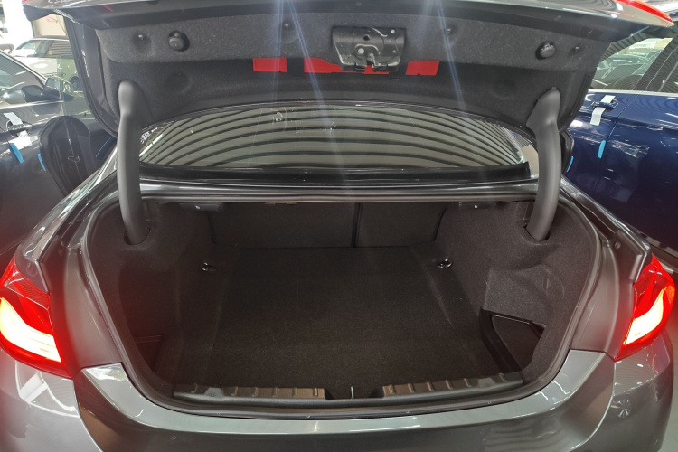 宝马4系 2019款 425i M运动套装机舱底盘23