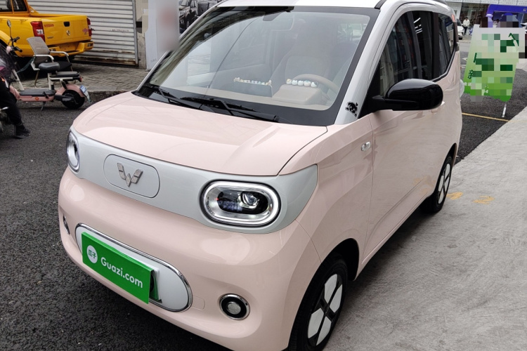 五菱汽车 宏光MINIEV 2024款 第三代 215km 进阶版车身外观1