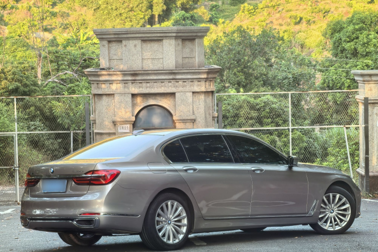 宝马7系 2017款 740Li xDrive 豪华型车身外观6004