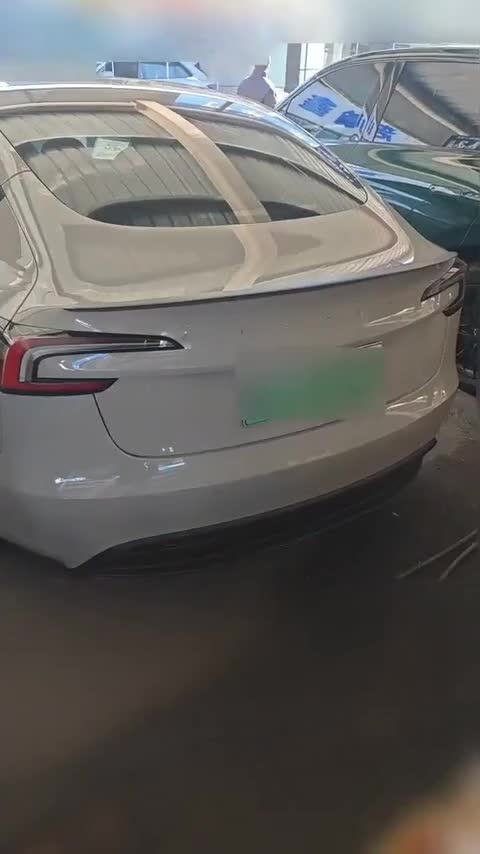 特斯拉 Model 3 2023款 长续航全轮驱动版讲解2