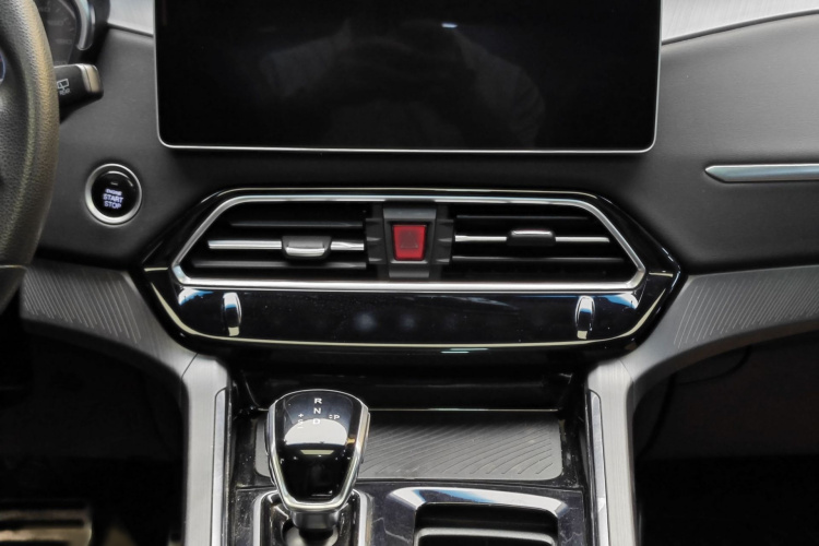 江汽集团 嘉悦X7 2020款 1.5TGDI 自动超越型中控内饰7005