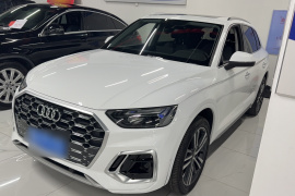 奥迪Q5L 2022款 40T 豪华动感型