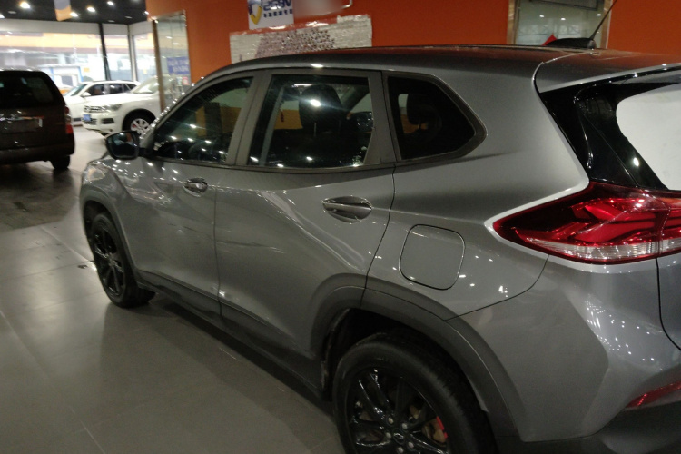 雪佛兰 创酷 2019款 Redline 335T CVT潮版 国VI车身外观4