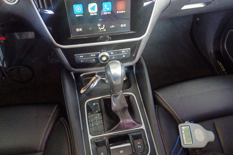 比亚迪 宋MAX 2017款 1.5T 自动智联精英型 7座局部细节18