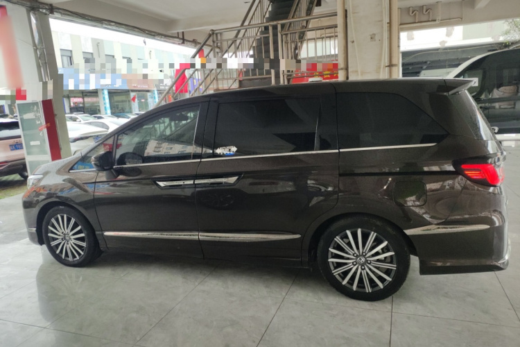 本田 艾力绅 2022款 2.0L e:HEV 豪华先享版车身外观6003