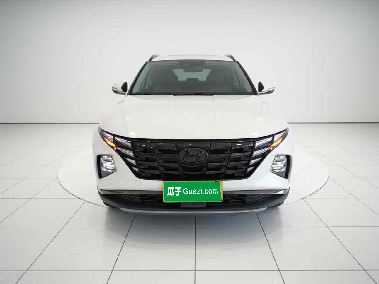 现代 2023款 途胜L 1.5T 自动两驱LUX尊贵版(1)