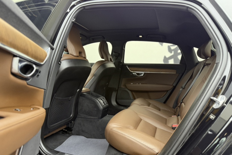 沃尔沃S90 2024款 B5 智逸豪华版中控内饰7003