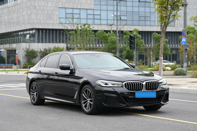 宝马5系 2021款 改款 525Li M运动套装车身外观6005