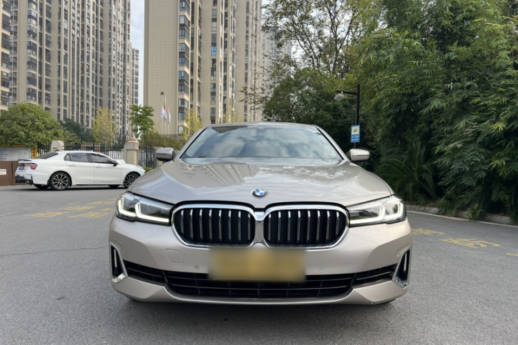 宝马5系 2021款 525Li 豪华套装车身外观6001