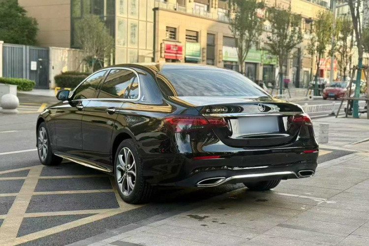奥迪A4L 2019款 40 TFSI 进取型 国VI车身外观6009