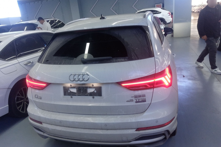 奥迪Q3 2019款 45 TFSI quattro 豪华动感型车身外观6004