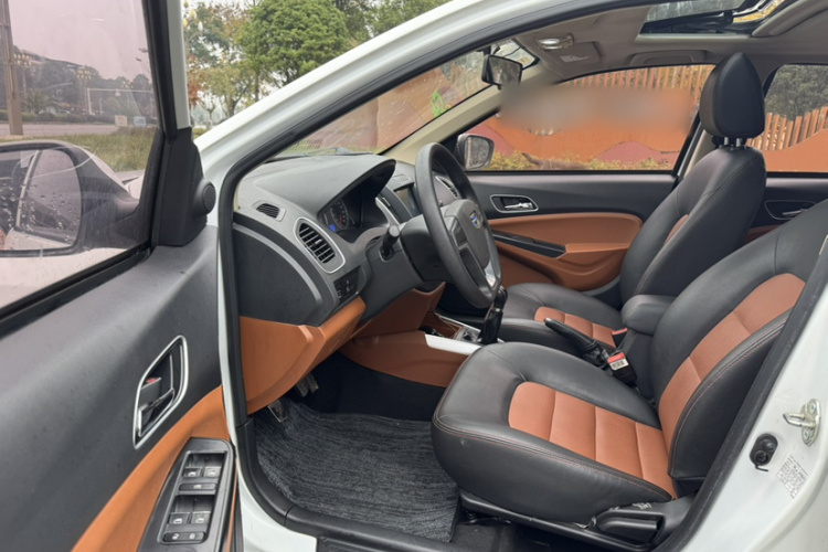 吉利汽车 金刚 2016款 1.5L 手动精英型车身外观6005