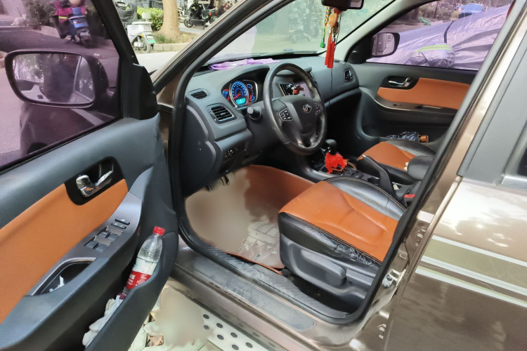 海马S7 2015款 改款 1.8T 自动纵骋型中控内饰7003