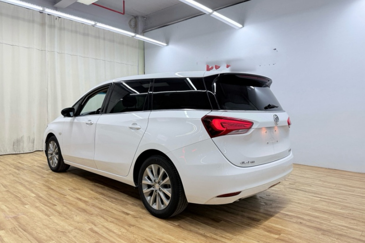 别克GL6 2019款 18T 6座互联豪华型 国VI车身外观6002