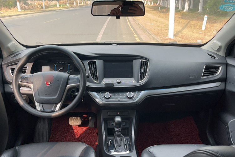 荣威360 2015款 1.5L 自动豪华版中控内饰7003