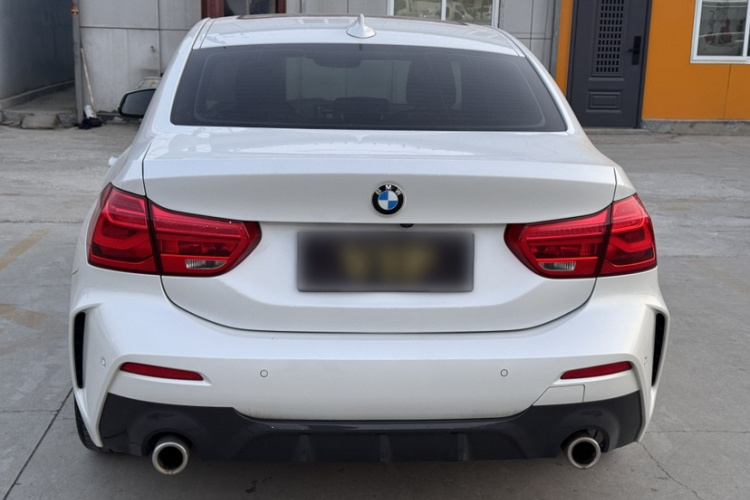 宝马1系 2020款 120i M运动套装车身外观6004