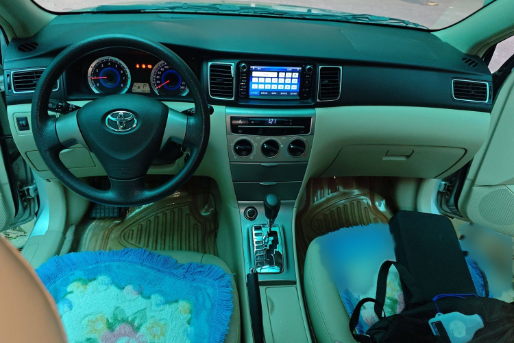 丰田 花冠 2013款 1.6L 自动豪华版中控内饰7002