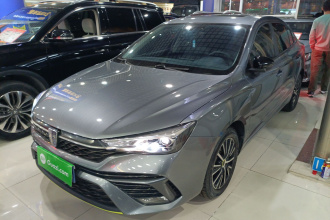 荣威i5 2021款 1.5L CVT黑金版