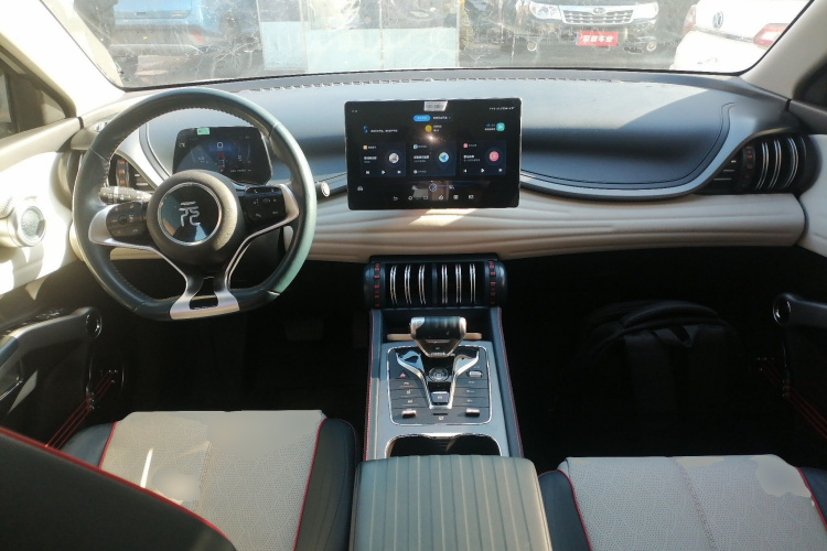 比亚迪 元PLUS 2022款 430KM 尊贵型中控内饰12