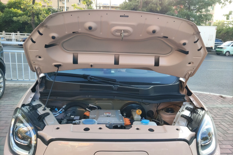 零跑汽车 零跑T03 2024款 403舒享版机舱底盘24