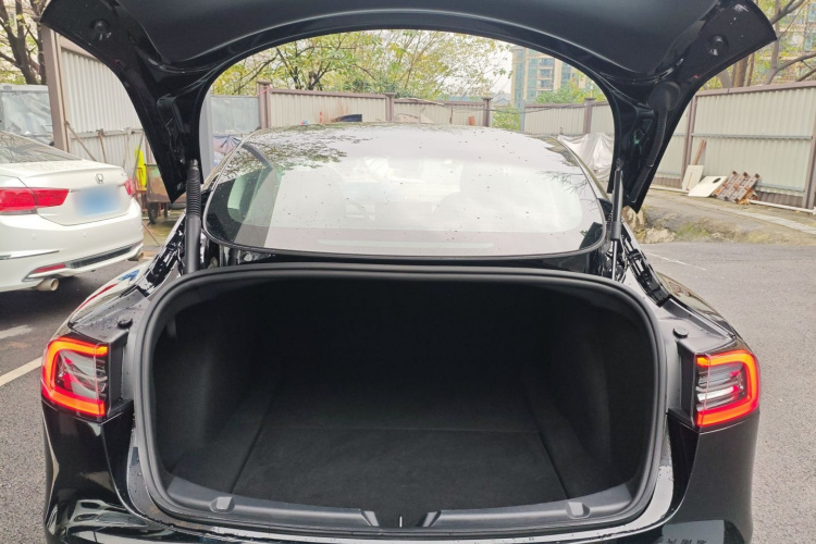 特斯拉 Model 3 2022款 后轮驱动版机舱底盘23