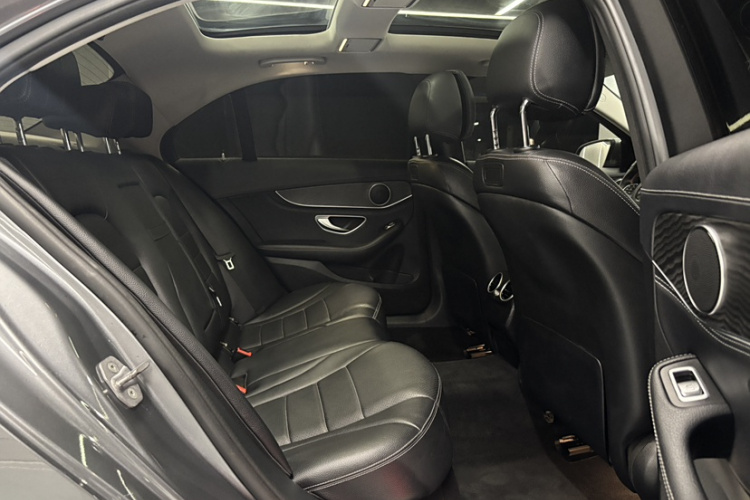 奔驰C级 2018款 C 200 L 运动版中控内饰7008