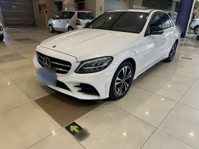 奔驰C级 2019款 C 260 运动版