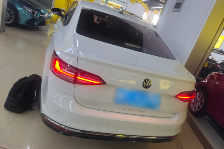 大众 朗逸 2023款 新锐 1.5L 自动新愿版车身外观6