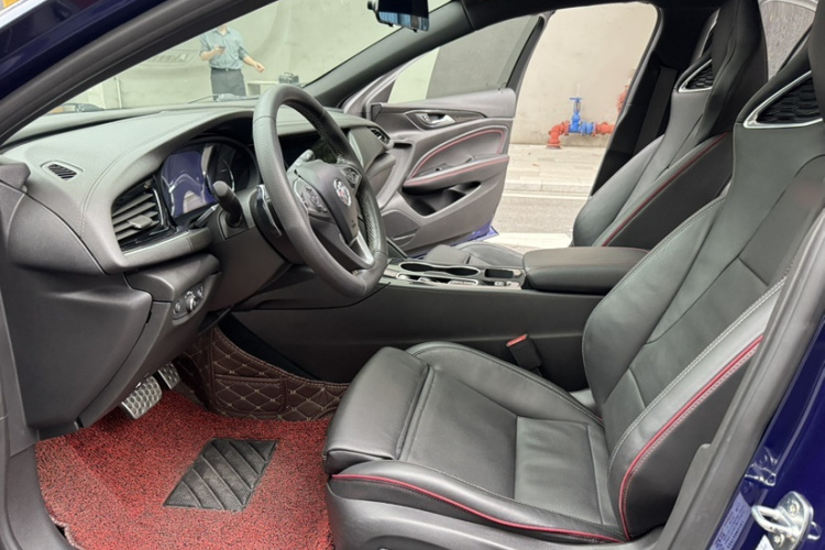 别克 君威 2020款 GS 28T 精英型中控内饰7002