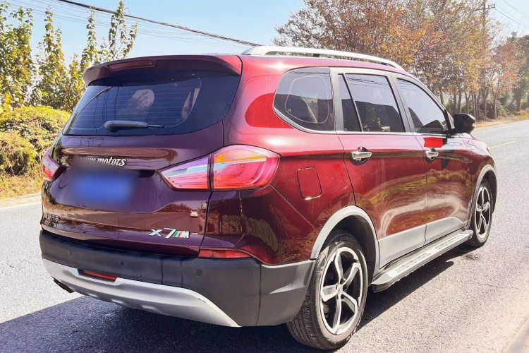 SWM斯威汽车 SWM斯威X7 2017款 1.5T 自动智享型 7座车身外观6006