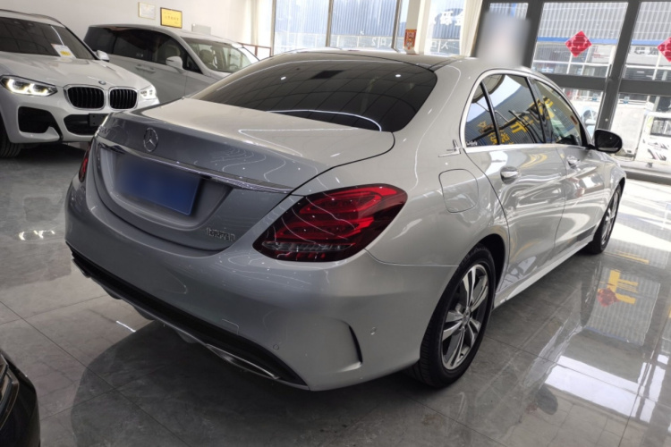 奔驰C级 2018款 C 200 L 运动版车身外观7