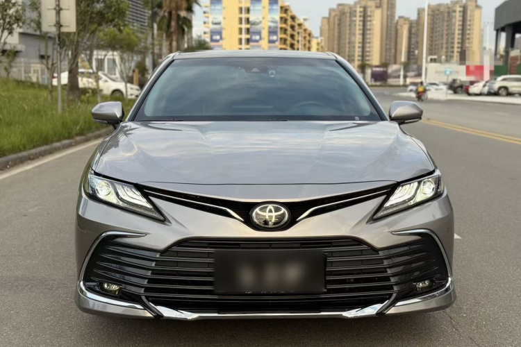 丰田 凯美瑞 2023款 2.5G 豪华版车身外观2