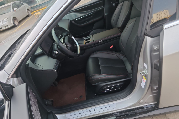 小鹏P7 2023款 P7i 702 Pro局部细节19