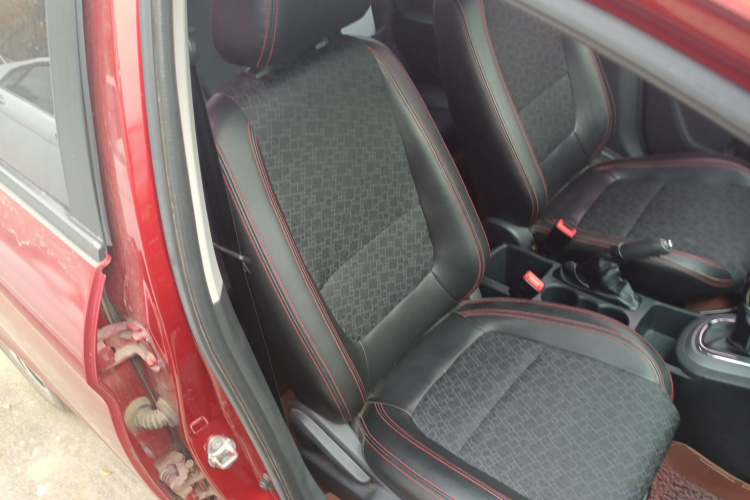 凯翼C3R 2015款 1.5L 手动黄钻版局部细节41