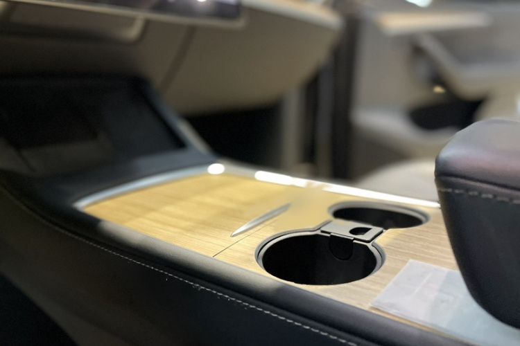 特斯拉 Model Y 2021款 标准续航后驱版中控内饰7003