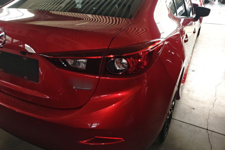 马自达3 昂克赛拉 2016款 三厢 2.0L 自动运动型车身外观6006