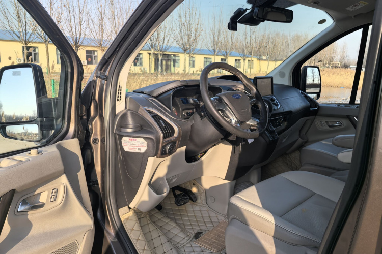 福特 途睿欧 2017款 2.0T 自动精睿版局部细节19