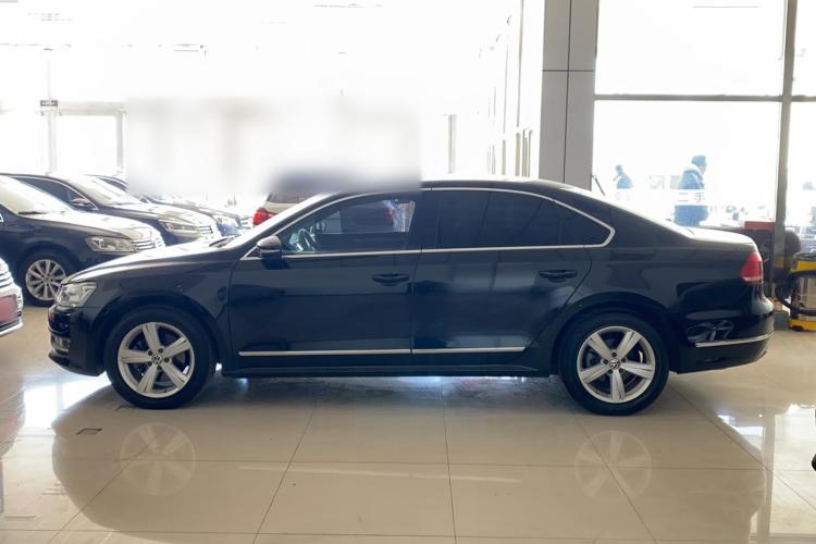 大众 帕萨特 2015款 1.8TSI DSG御尊版车身外观6005