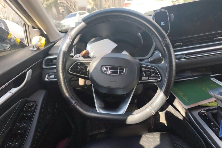 吉利汽车 帝豪 2022款 第4代 1.5L CVT尊贵型中控内饰13