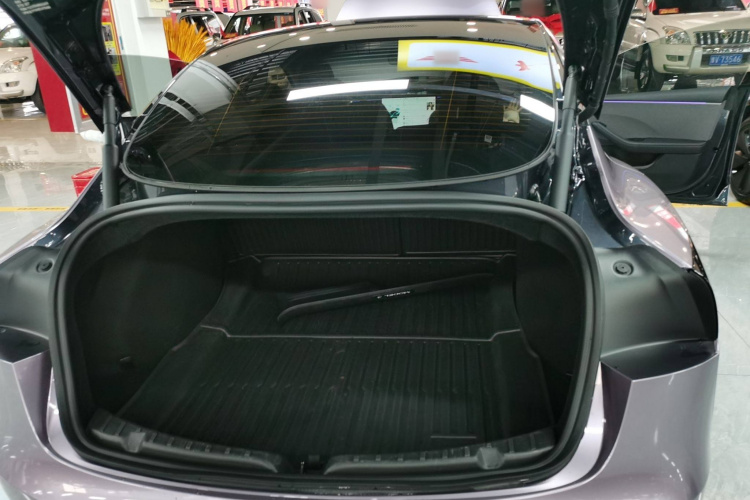 特斯拉 Model 3 2025款 后轮驱动版局部细节23