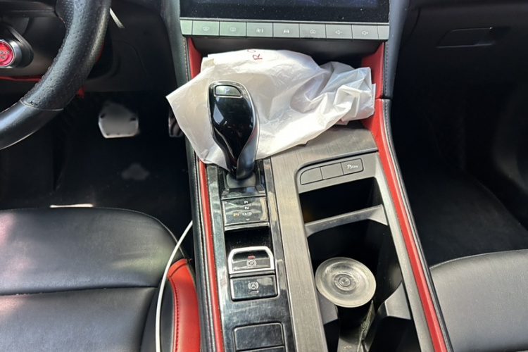 名爵 MG6 2020款 1.5T 自动Trophy豪华版中控内饰7004