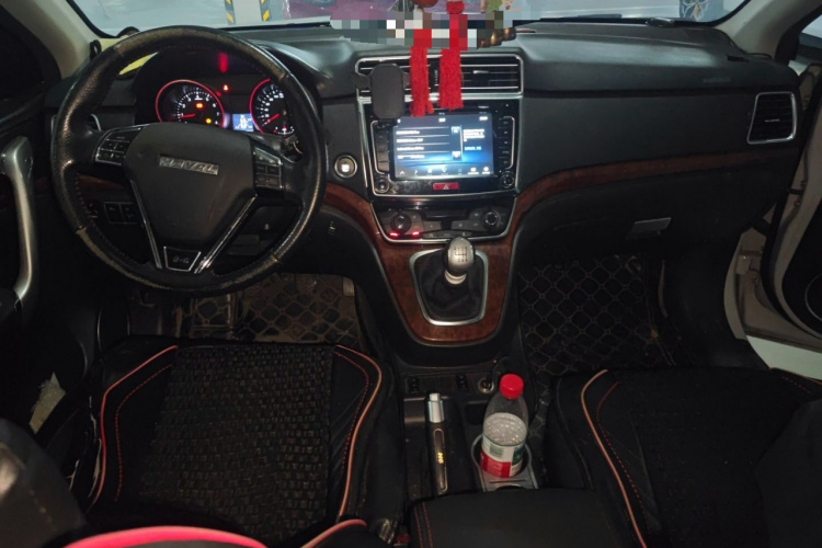 哈弗H6 2017款 红标 运动版 1.5T 手动两驱精英型中控内饰12