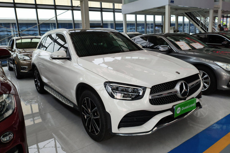 奔驰GLC 2020款 改款 GLC 300 L 4MATIC 动感型车身外观3