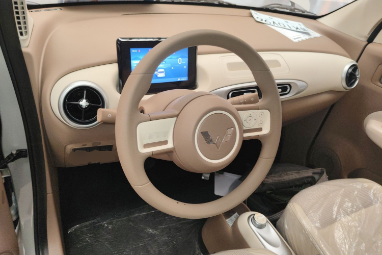 五菱汽车 宏光MINIEV 2025款 四门版 进阶款中控内饰13