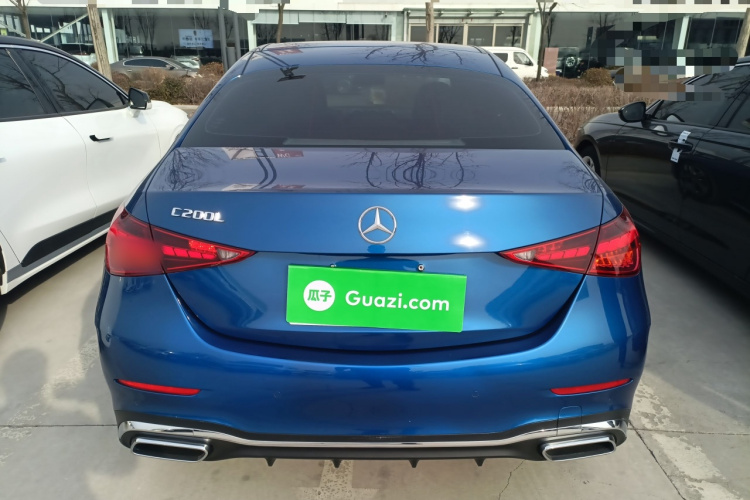 奔驰C级 2022款 改款 C 200 L 运动版车身外观6