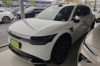 极氪7X 2025款 75kWh 后驱智驾版