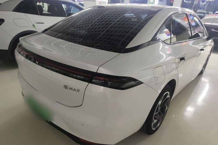 埃安 AION S MAX 2024款 70 星辰版车身外观7