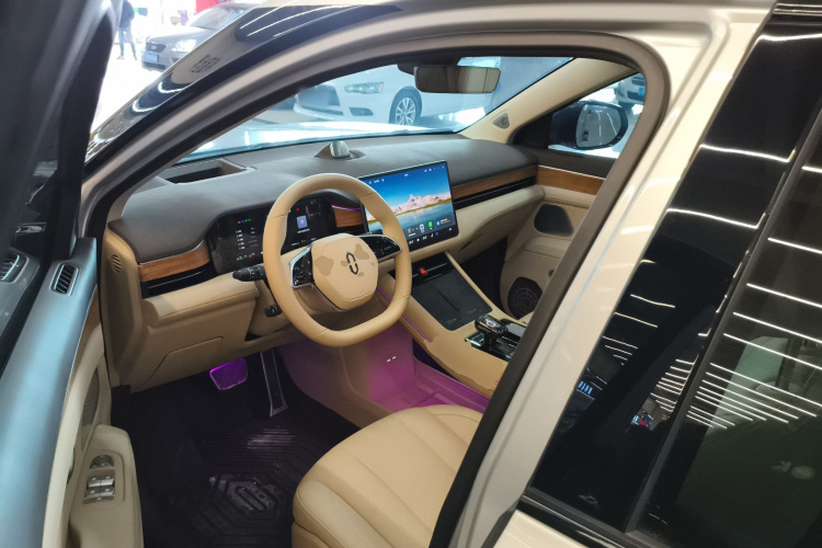 鸿蒙智行 问界M7 2024款 1.5T 智驾四驱Max版 5座中控内饰20