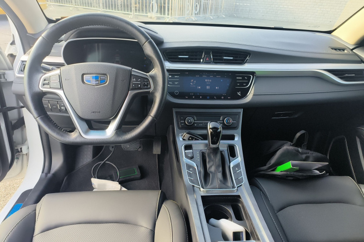 吉利汽车 帝豪 2018款 1.5L CVT向上互联版中控内饰12