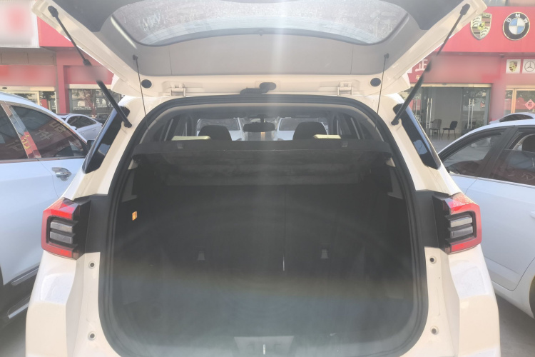 奇瑞 瑞虎5x 2019款 HERO 1.5T DCT高能版机舱底盘23